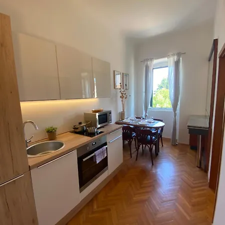 Maison Riviera Apartman Abbázia